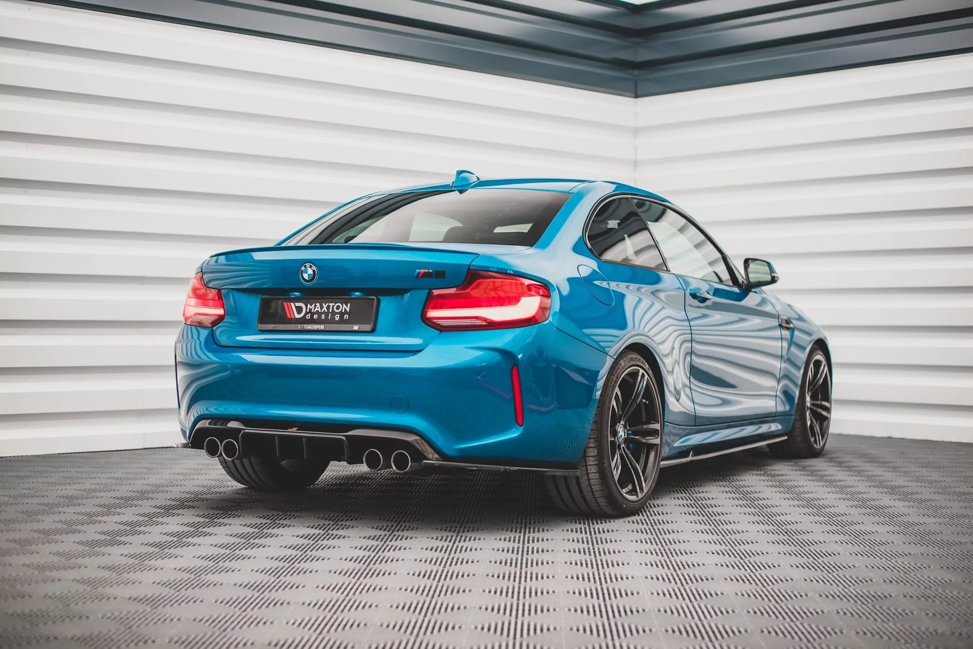 Heck Ansatz Flaps Diffusor V.3 Für BMW M2 F87 Schwarz Hochglanz