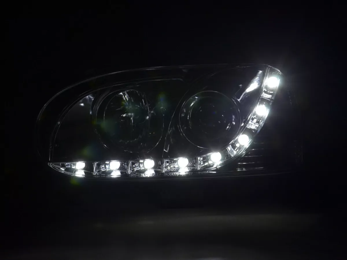 Scheinwerfer Set Daylight LED Tagfahrlicht VW Golf 3 Bj. 91-97 chrom für Rechtslenker