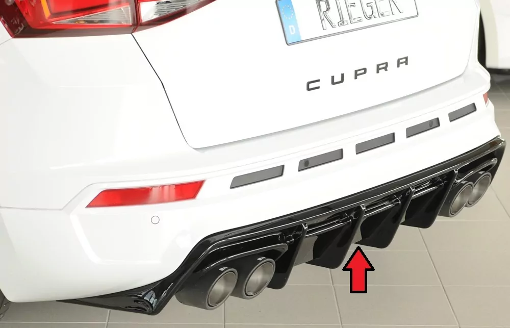 Rieger Heckeinsatz (für Fzg. mit AHK) glanz schwarz für Seat Ateca Cupra (5FP)  09.18-07.20 (bis Facelift)