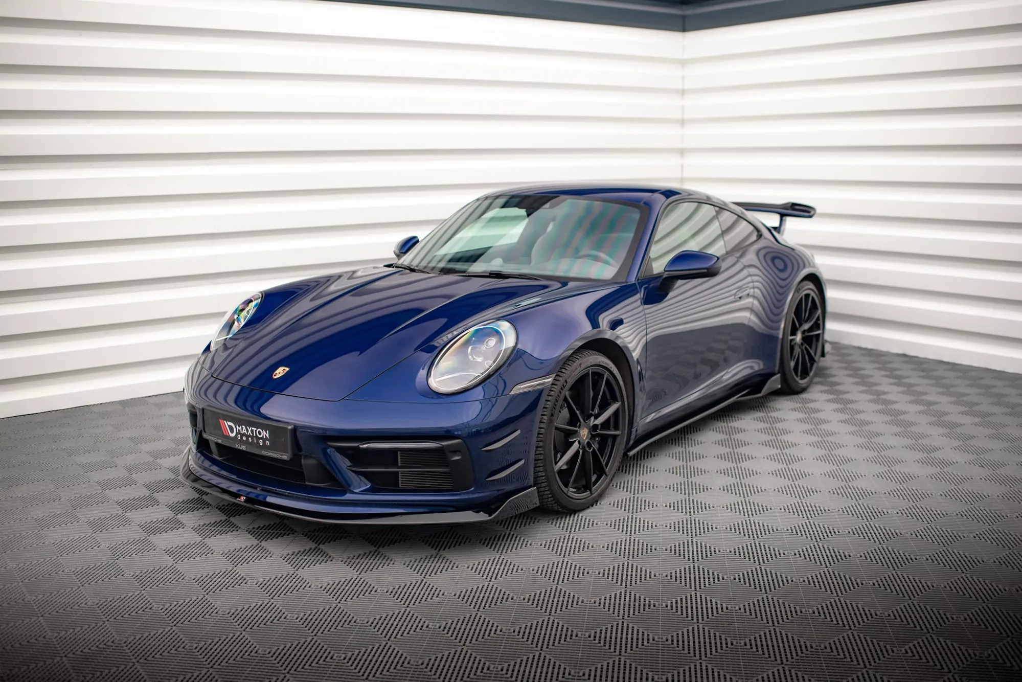 Front Ansatz V.2 Für Porsche 911 Carrera Aero / Carrera GTS 992 Schwarz Hochglanz