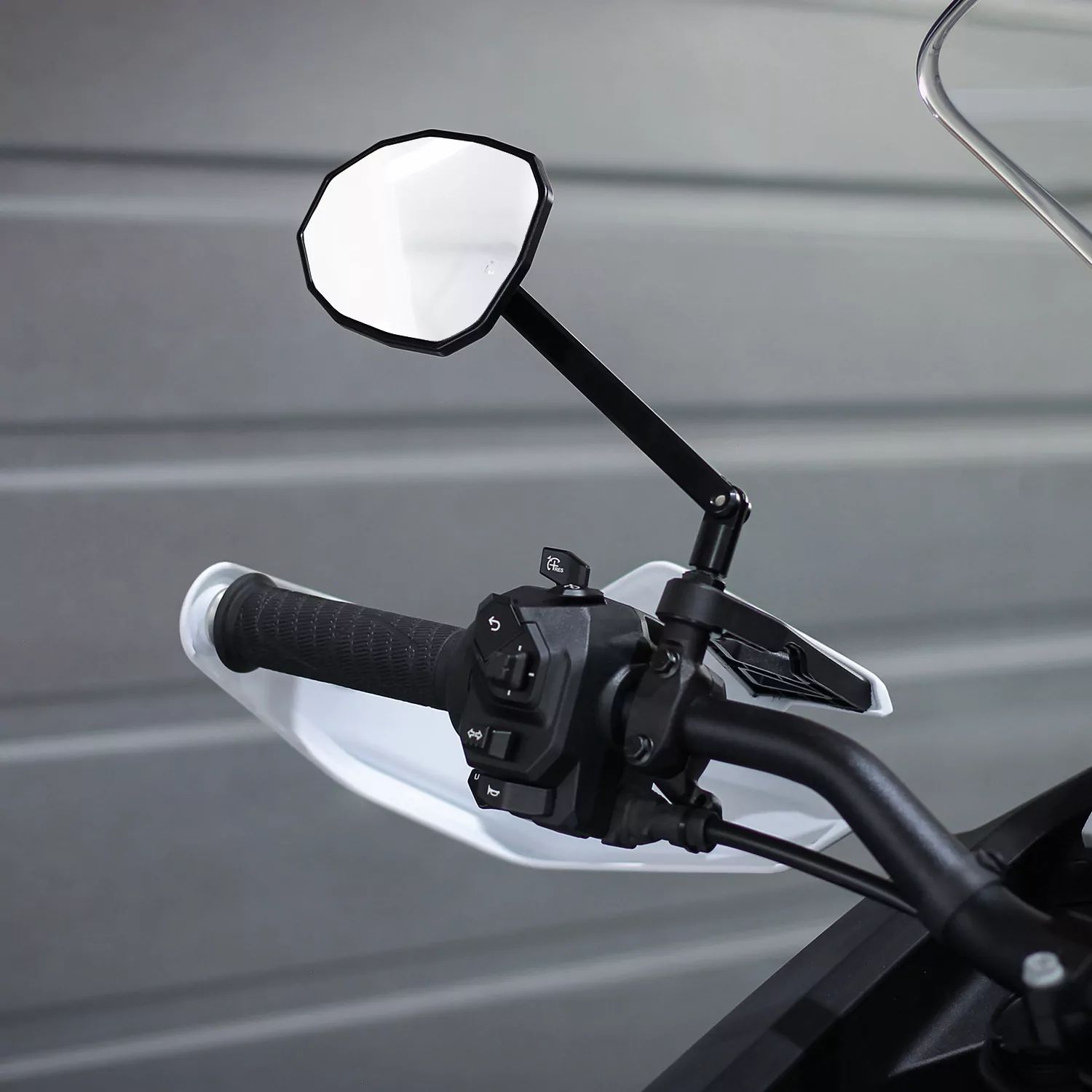 MG Biketec Spiegel Set für M10 x 1,5 mm Gewinde für BMW F 650 GS ab 2008