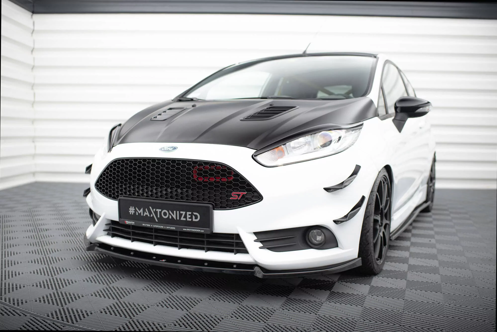 Front Ansatz V.4 Für Ford Fiesta ST Mk7 Facelift Schwarz Hochglanz