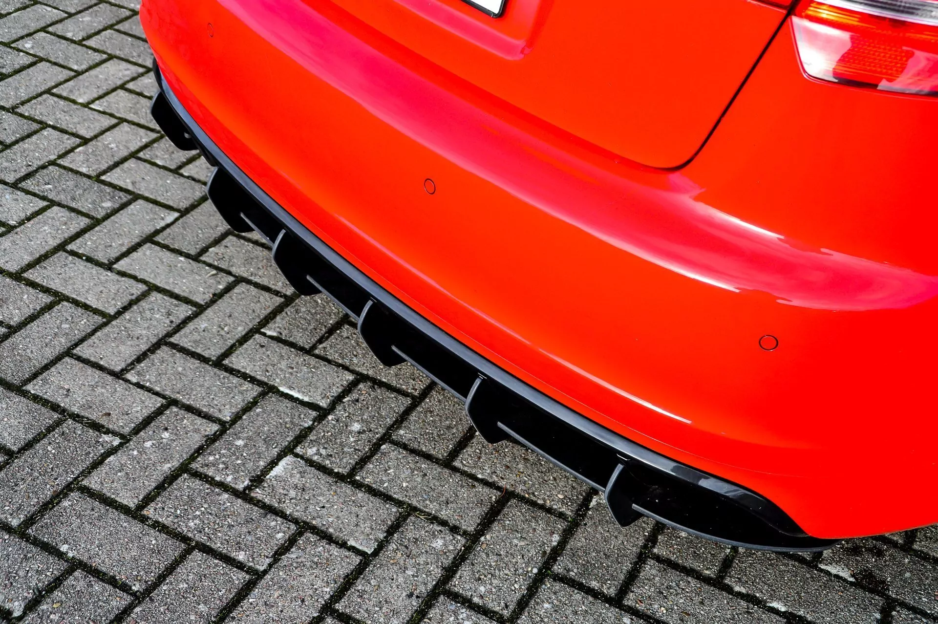 Gefräster Heckansatz V2 mit Finnen für Audi RS3 8PA Bj. 2011-2012