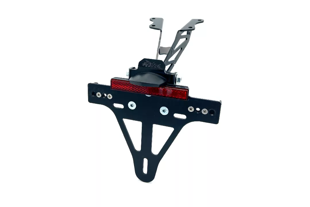alpha Technik Kennzeichenhalter für Yamaha MT09 / Tracer 900 Typ RN29 / RN43 / RN57 Modelljahr 2015-