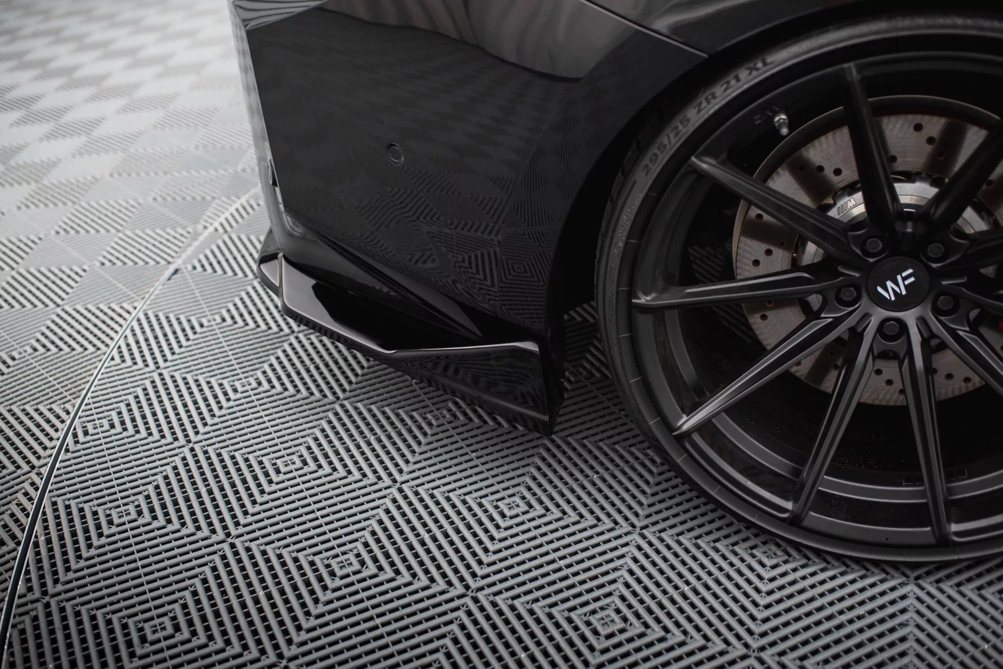 Heck Ansatz Flaps Diffusor V.2 Für BMW M2 G87 Schwarz Hochglanz