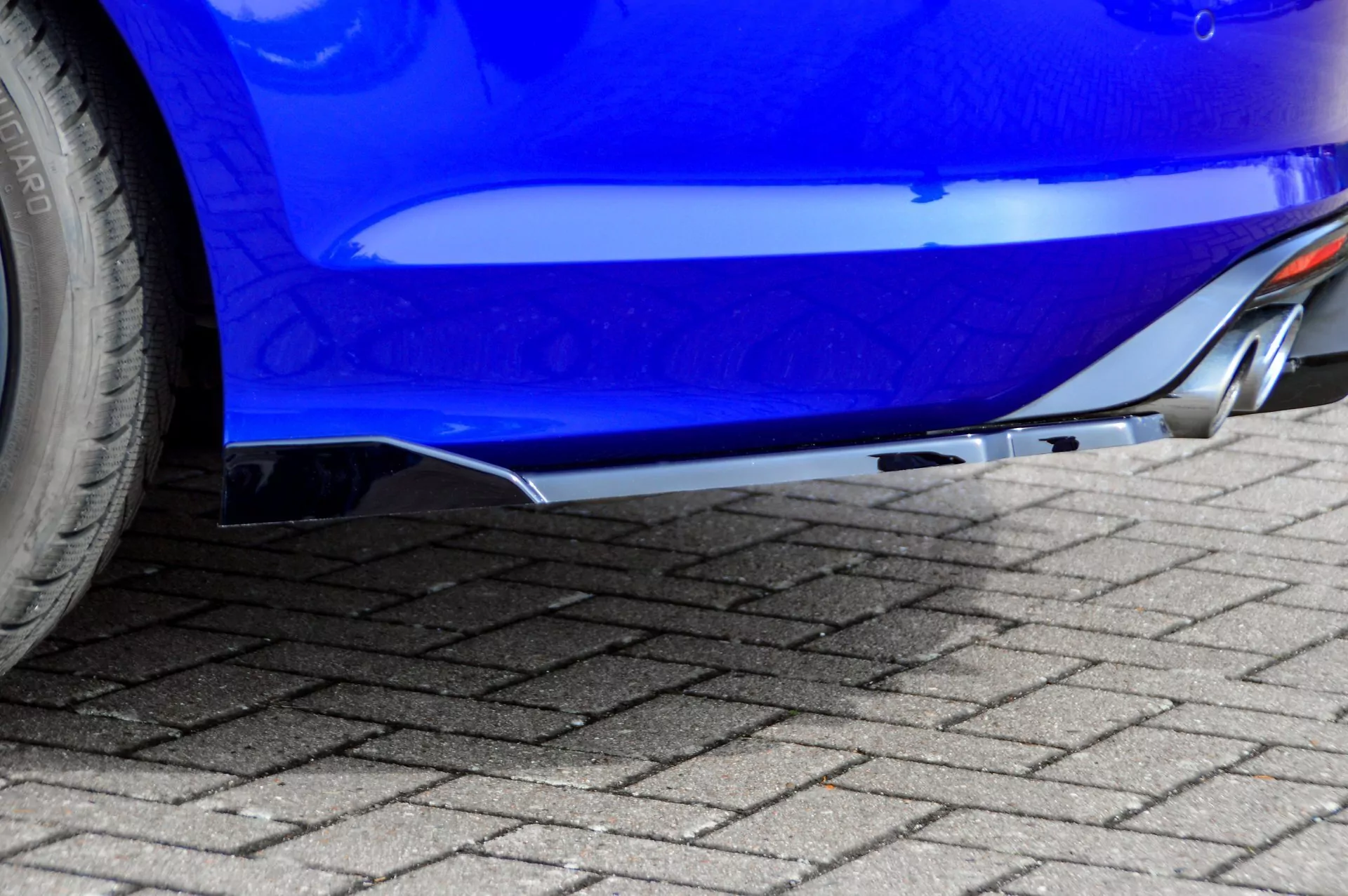 Heckansatz Seitenteile mit Wing für VW Golf 7 R Variant Vorfacelift