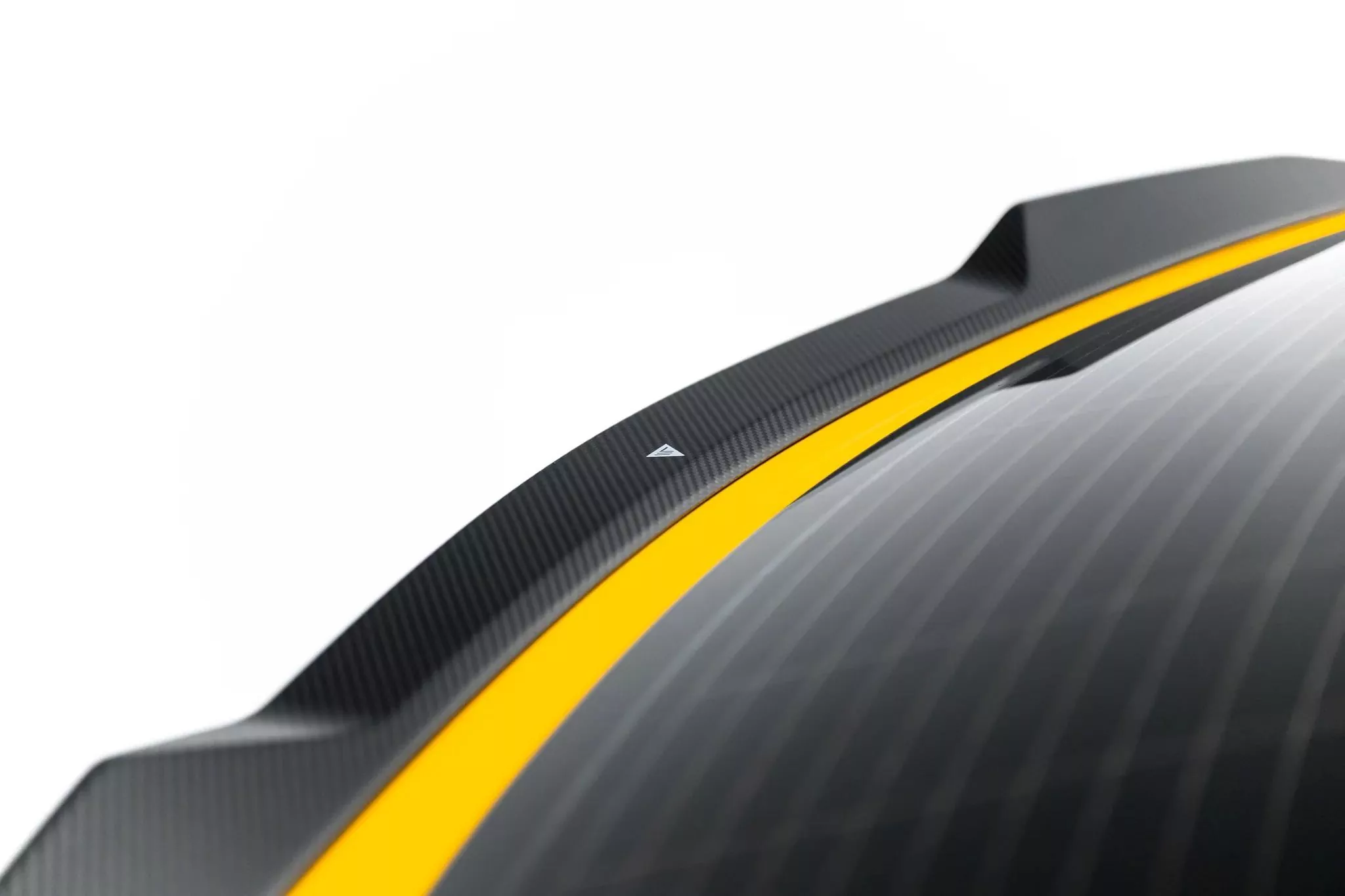 Prepreg Carbon Fiber Tailgate Spoiler (Lower) Lamborghini Urus Mk 1