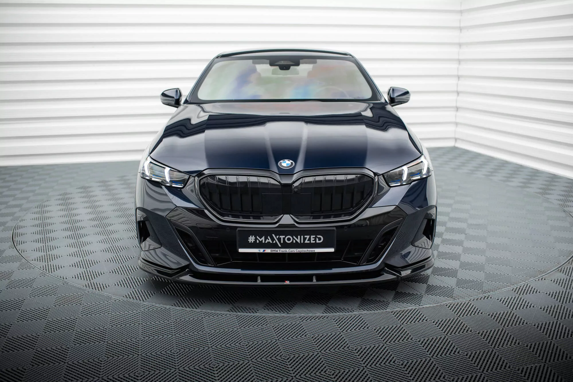 Front Ansatz V.1 Für BMW 5er / I5 M-Paket G60 Schwarz Hochglanz