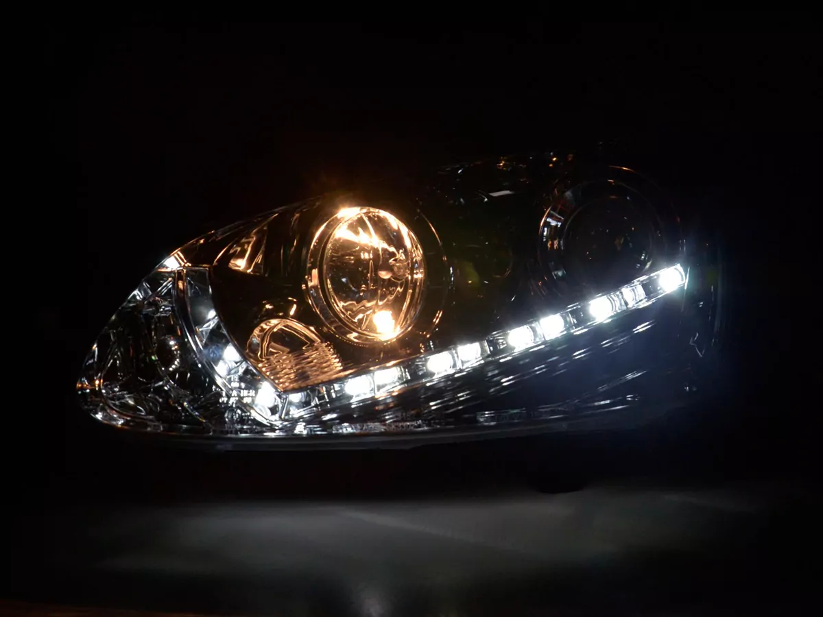 Scheinwerfer Set Daylight LED Tagfahrlicht VW Golf 5 Bj. 03-08 chrom
