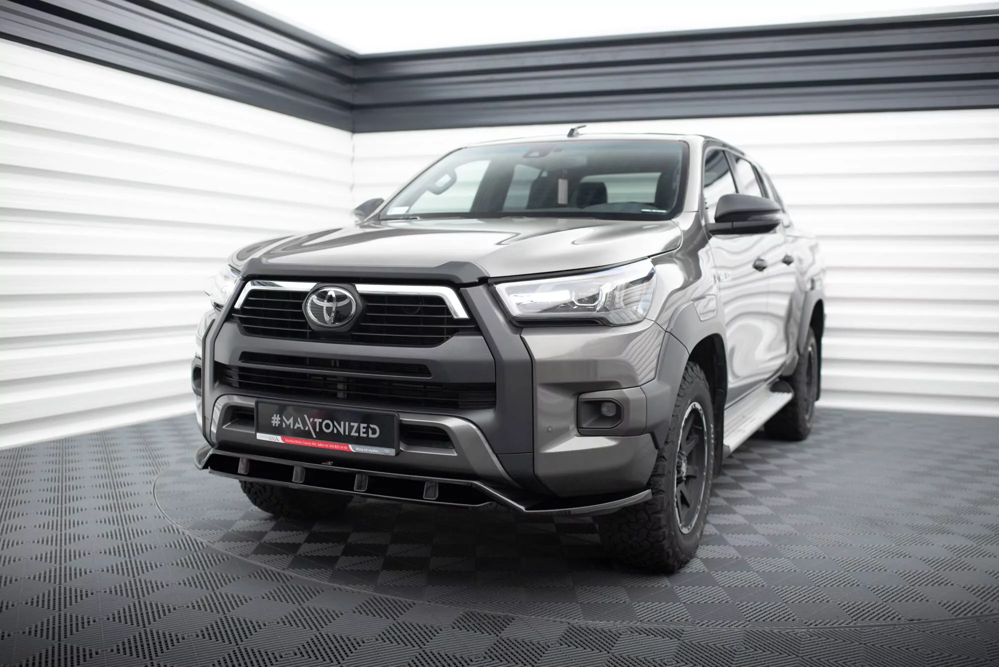 Front Ansatz Für Toyota Hilux Invincible Mk8 Facelift Schwarz Hochglanz