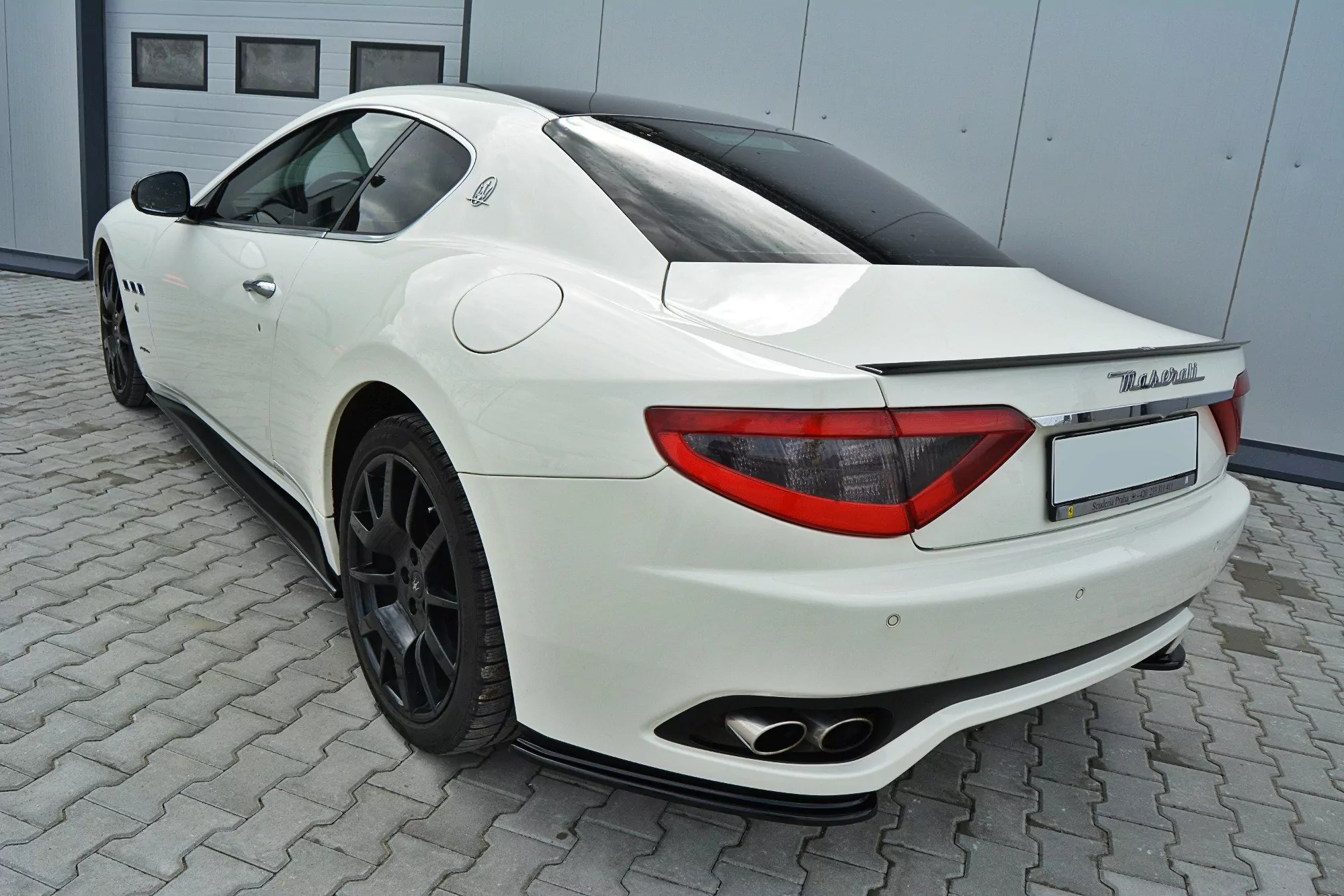 Heck Ansatz Flaps Diffusor Passend Für Diffusor Passend Für MASERATI GRANTURISMO 2007-2011 Schwarz Hochglanz Schwarz Hochglanz