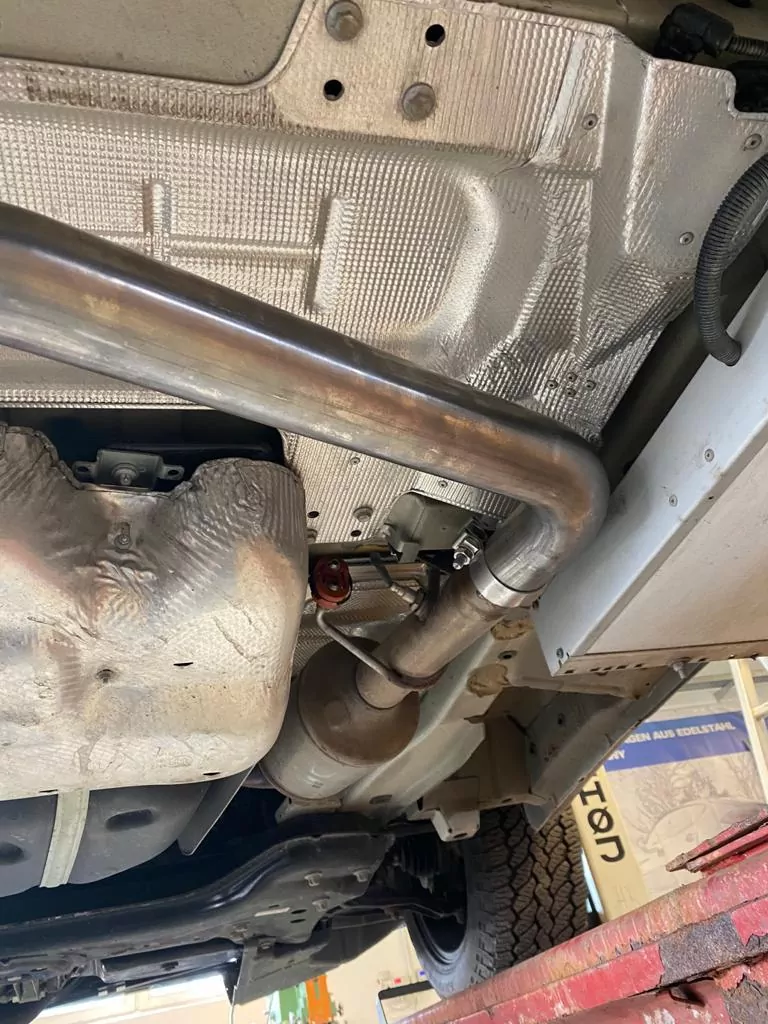 Fiat Ducato Wohnmobil  Endrohr Ausgang zur Fahrerseite - 2x115x85 Typ 38