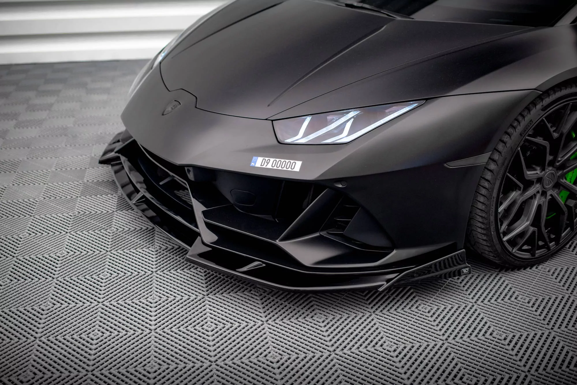 Front Ansatz Für Lamborghini Huracan EVO AWD Schwarz Hochglanz