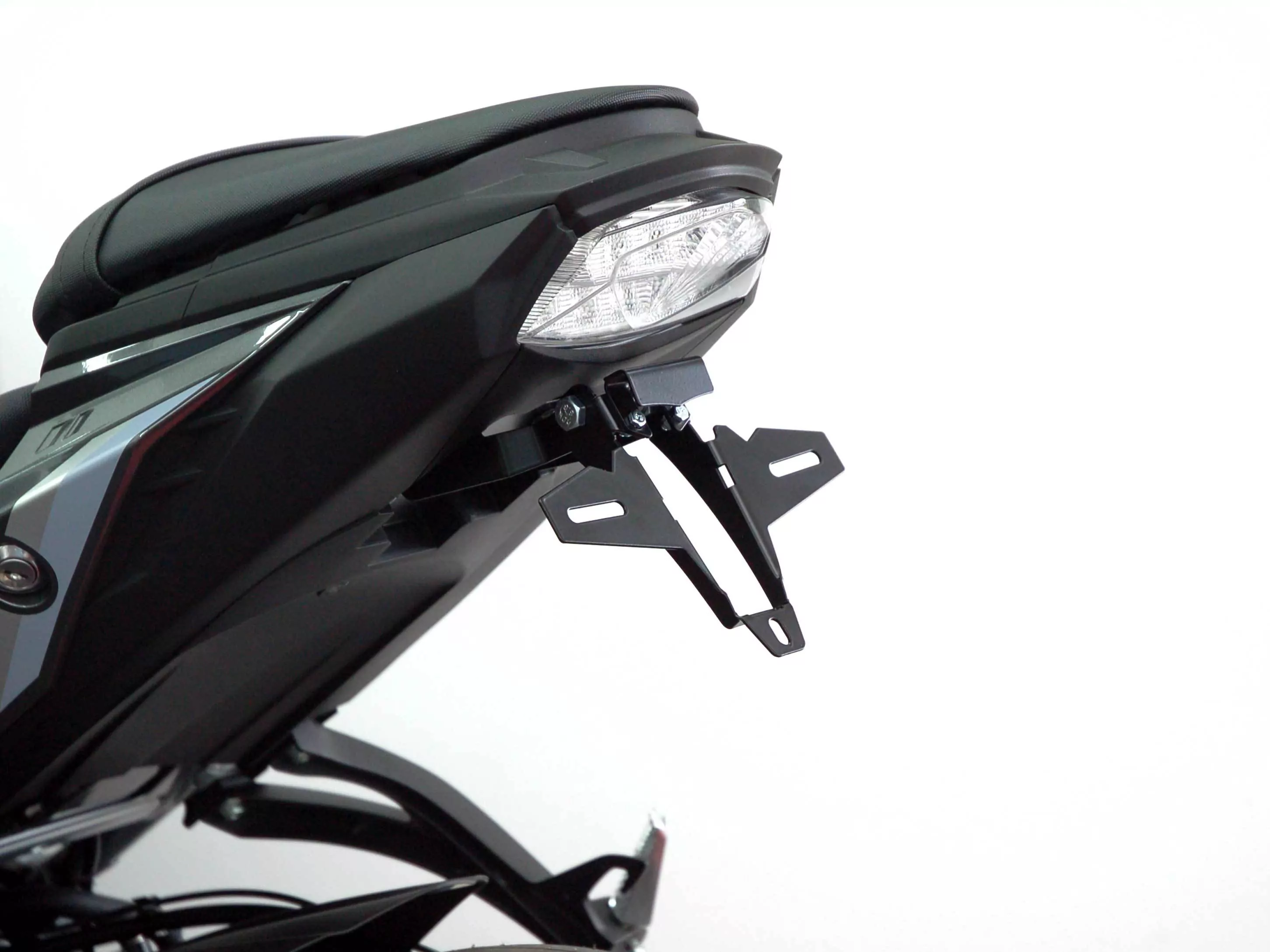 Kennzeichenhalter IQ1 für Suzuki GSX-S 1000 | 950 (2021-2022)