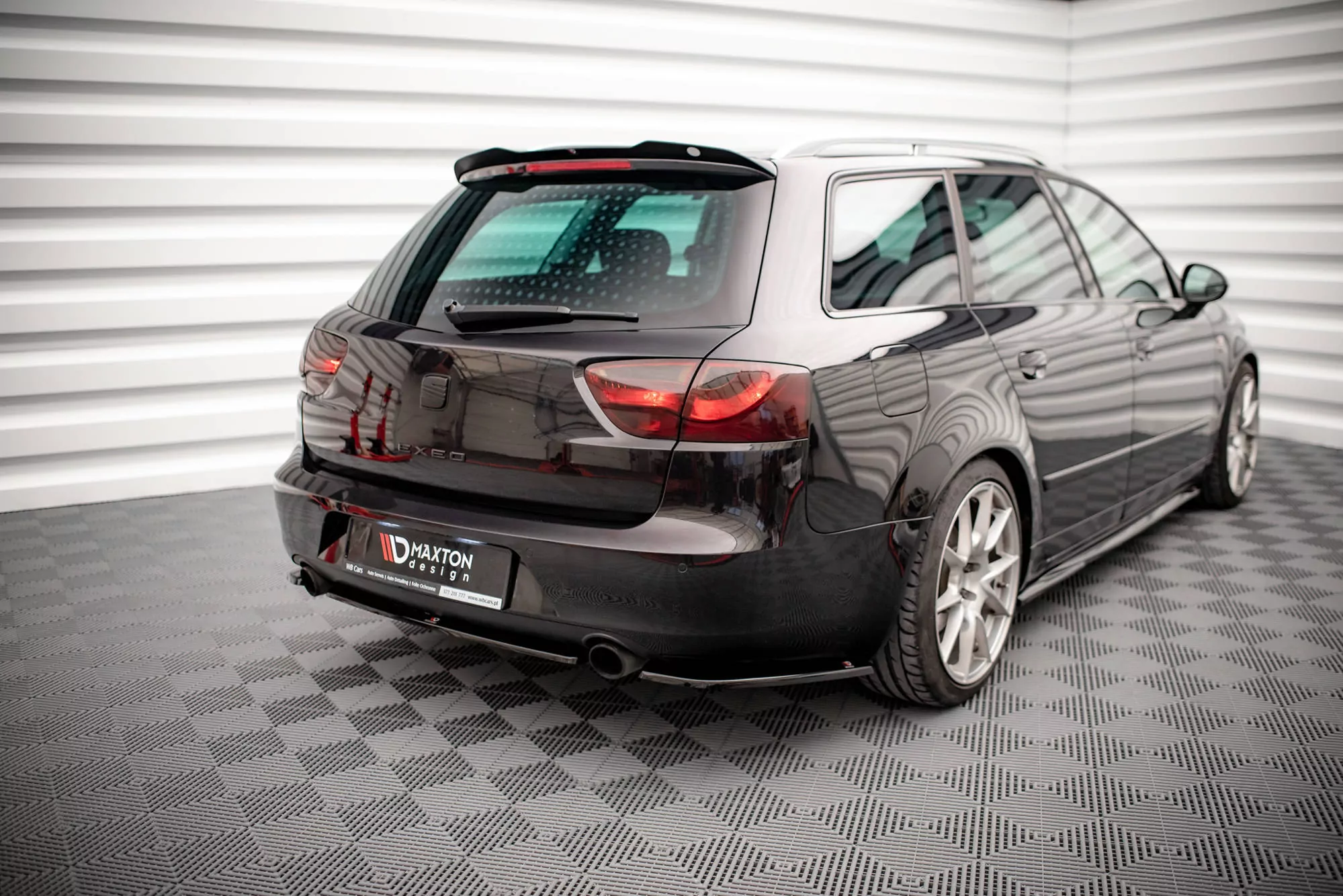 Mittlerer Diffusor Heck Ansatz Für Seat Exeo Schwarz Hochglanz
