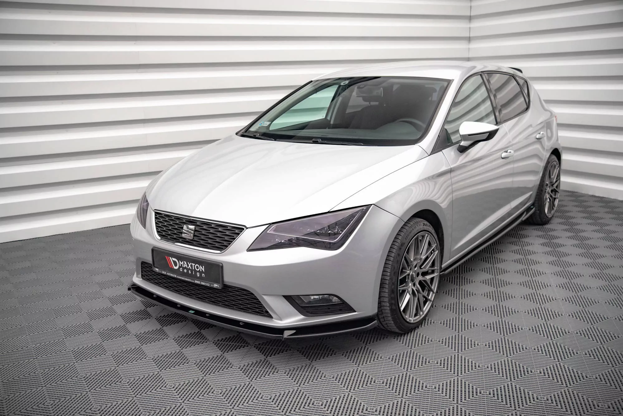 Front Ansatz V.1 Für Seat Leon Mk3 Schwarz Hochglanz