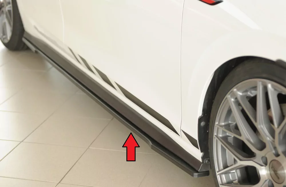 Rieger Seitenschweller rechts ansatz matt schwarz für VW Golf 8 GTI Clubsport 5-tür. 10.20-03.24 (bis Facelift)