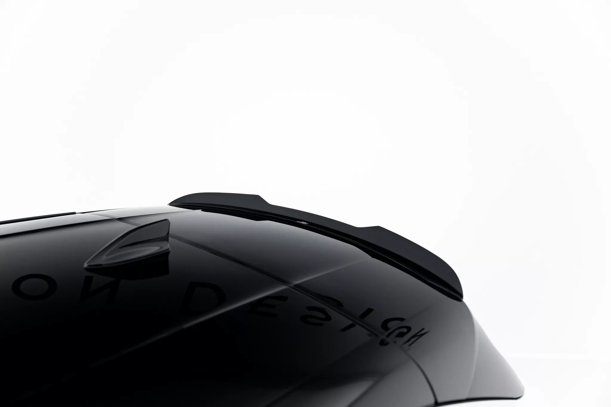 Spoiler CAP Für Renault Megane E-Tech Electric Mk1 Schwarz Hochglanz
