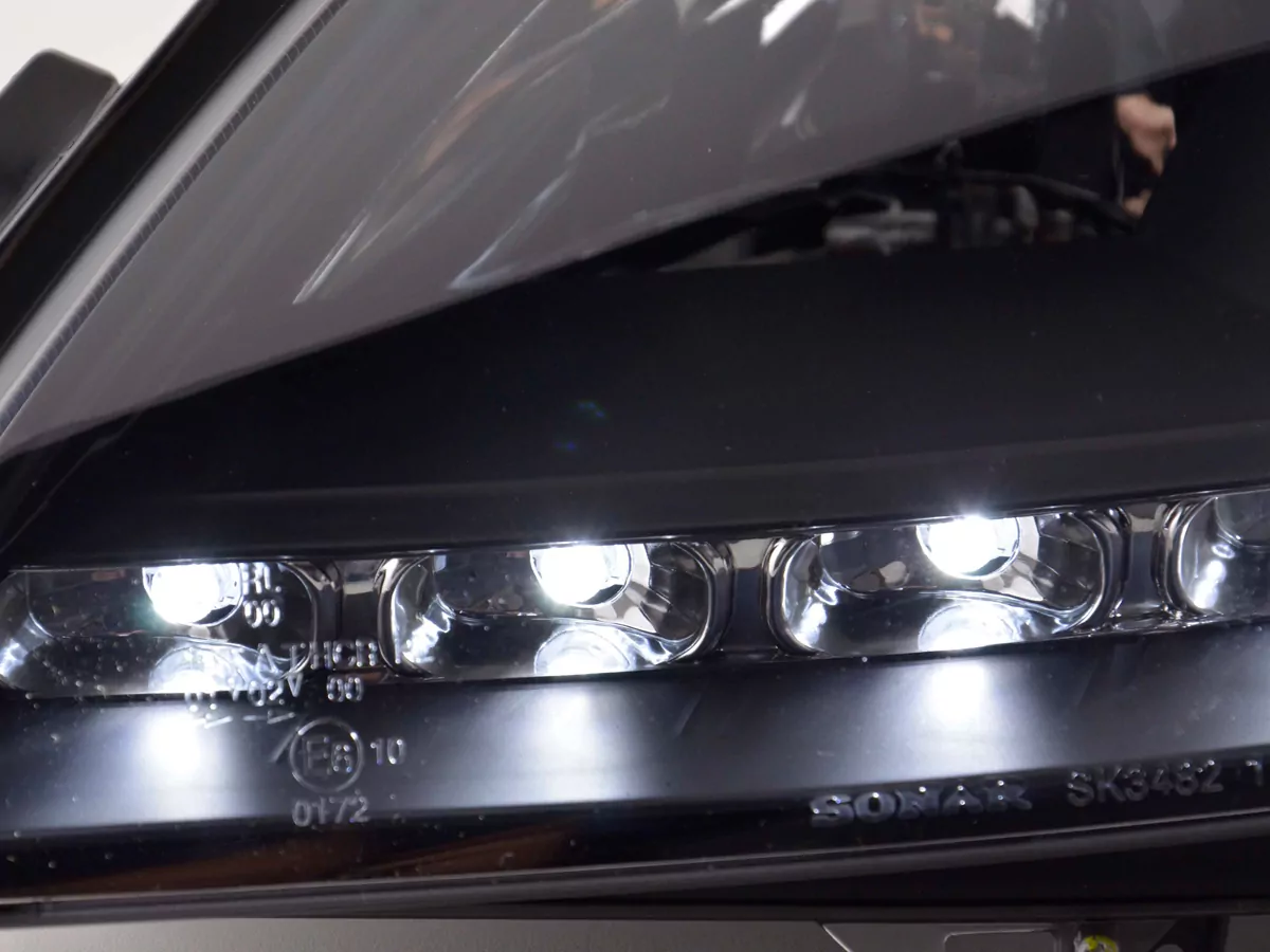 Scheinwerfer Set Daylight LED Tagfahrlicht Mercedes SLK R171 schwarz