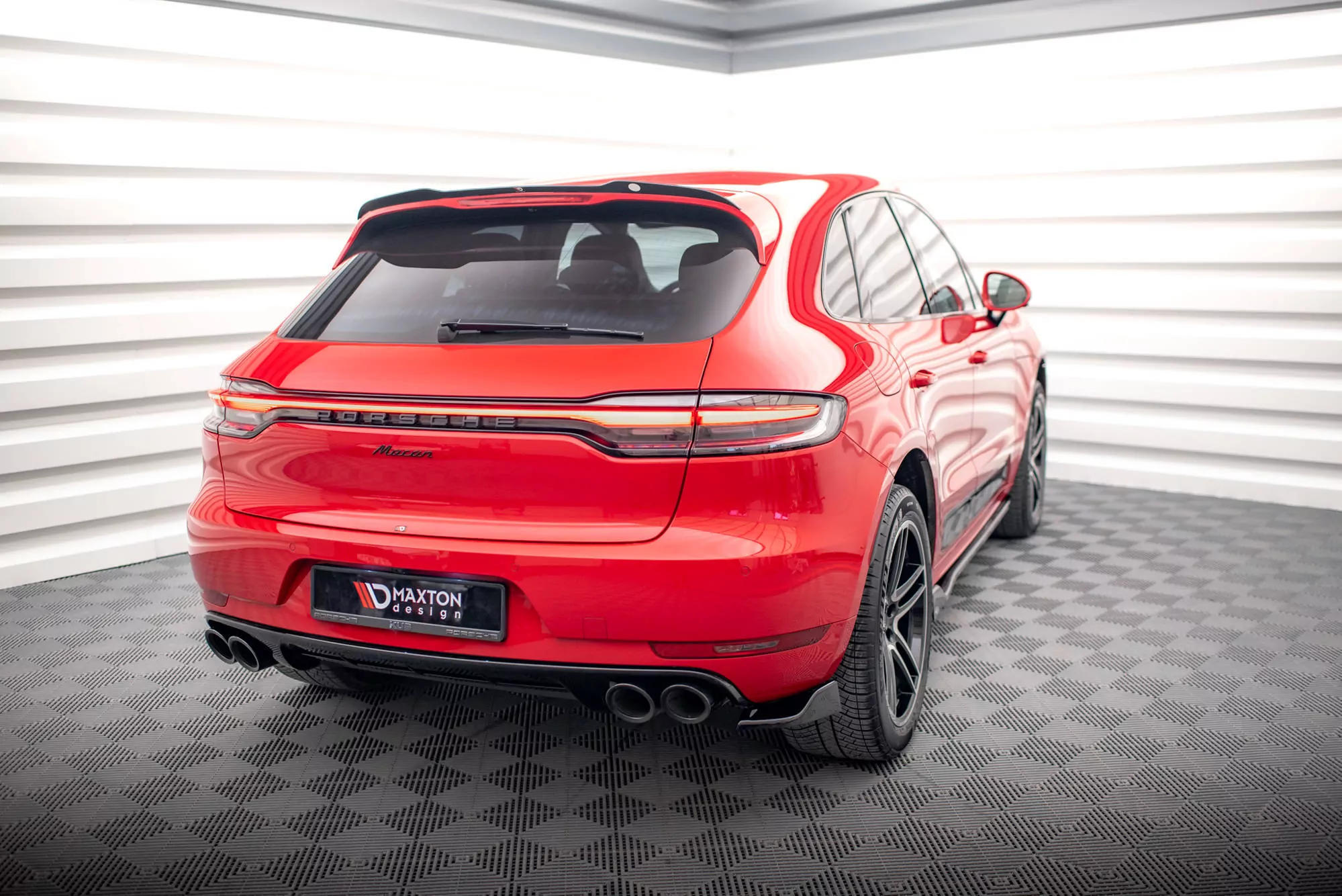 Heck Ansatz Flaps Diffusor Für Porsche Macan GTS / Sport Design Mk1 Facelift Schwarz Hochglanz
