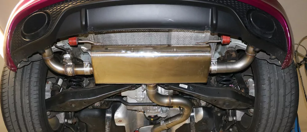 Audi TT 8J RS  Endschalldämpfer quer Ausgang rechts/links mit Unterdruckklappe