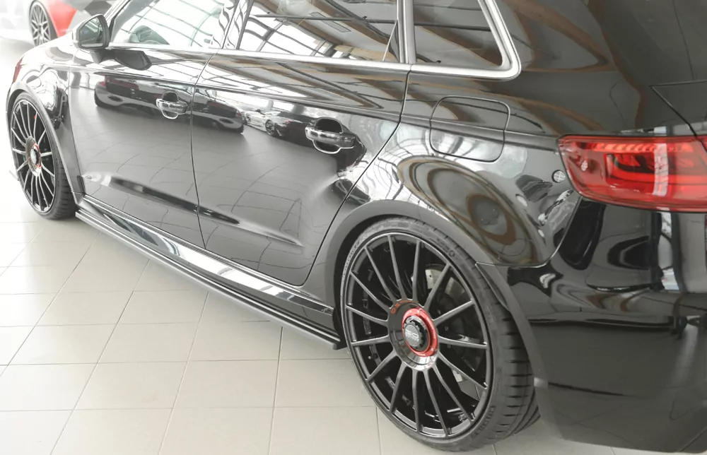 Rieger Seitenschweller links ansatz glanz schwarz für Audi RS3 (8V) 5-tür. (Sportback 8VA / 8VF) 02.17- (ab Facelift)