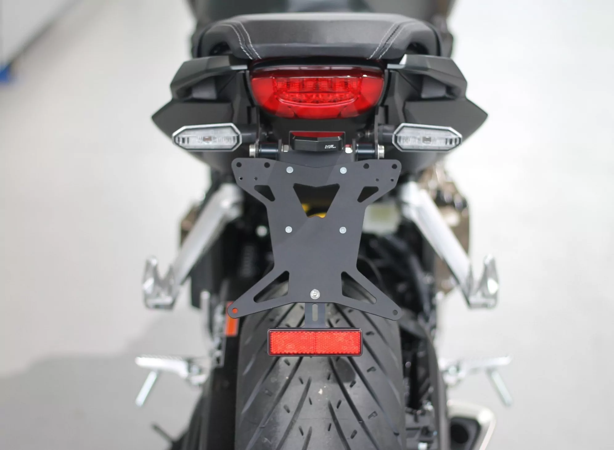 MG Biketec Kennzeichenhalter für Honda CB 650 R ab 2021 bis 2023