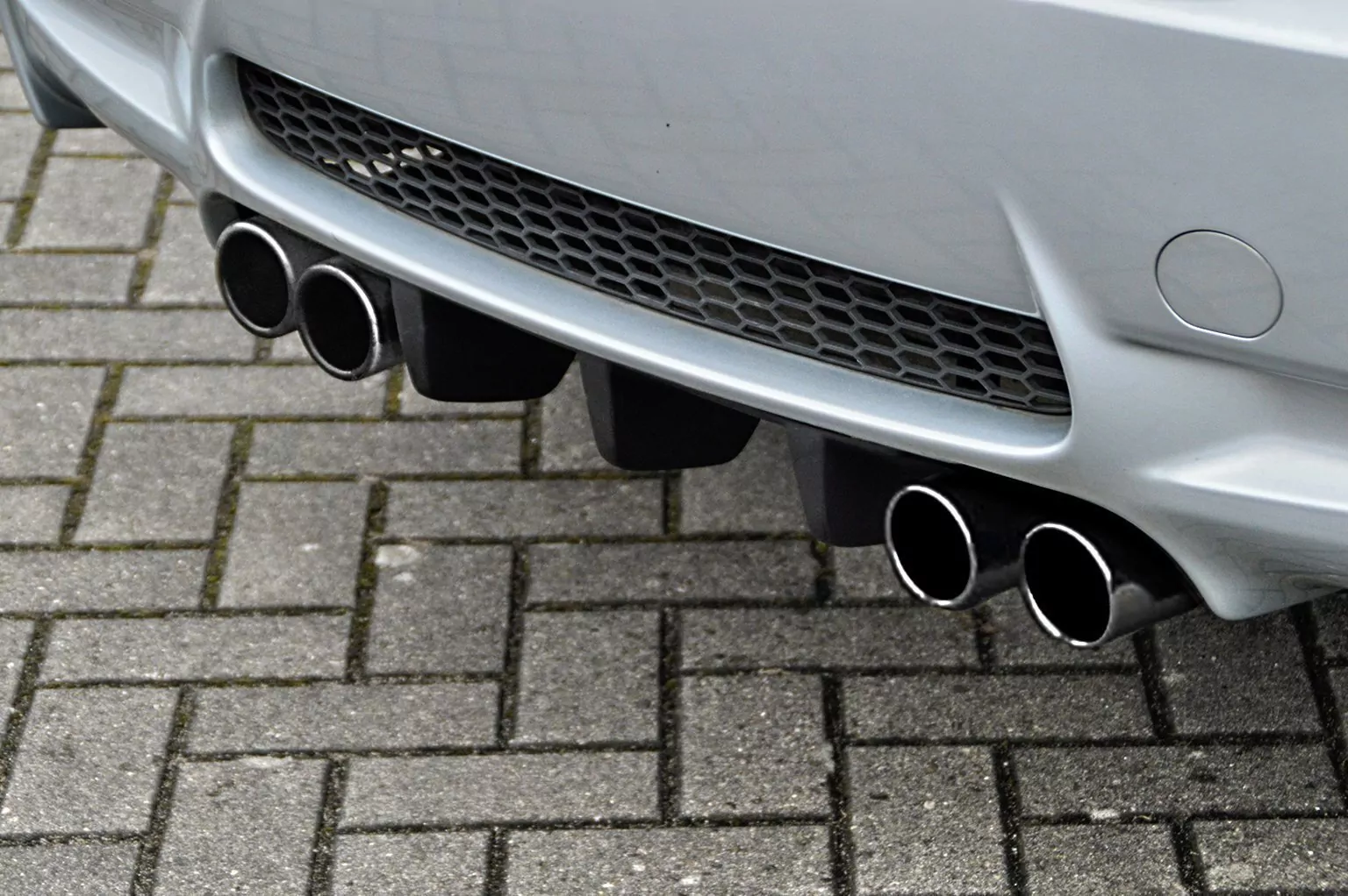 Heckdiffuser Set bestehend aus Mittelteil und Seitenteilen für BMW M3 E92 E93 Bj. 2007-2013