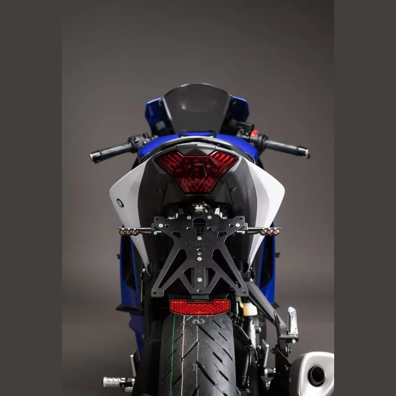 Lightech Kennzeichenhalter Yamaha MT-03 / YZF R3 2015-