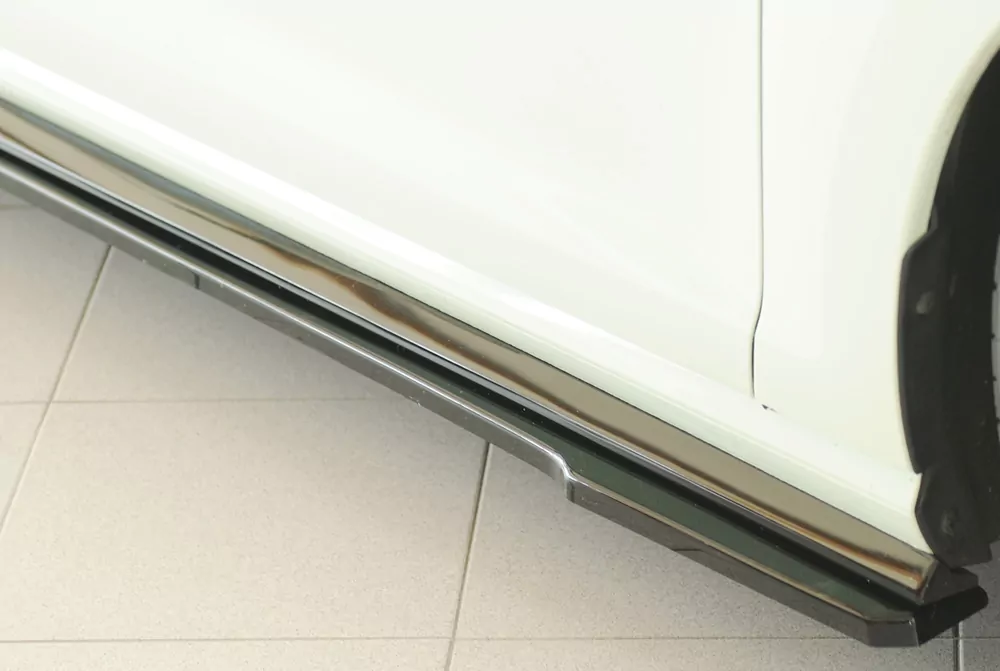 Rieger Seitenschweller rechts ansatz (ca. 19mm) glanz schwarz für VW Golf 7 R-Line 5-tür. 02.17- (ab Facelift)