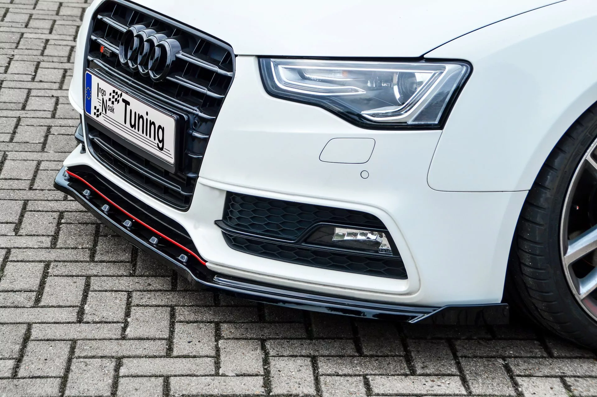 Cup Frontspoilerlippe mit Wing für Audi A5 B8 Facelift S-Line ab Bj. 2011-2017