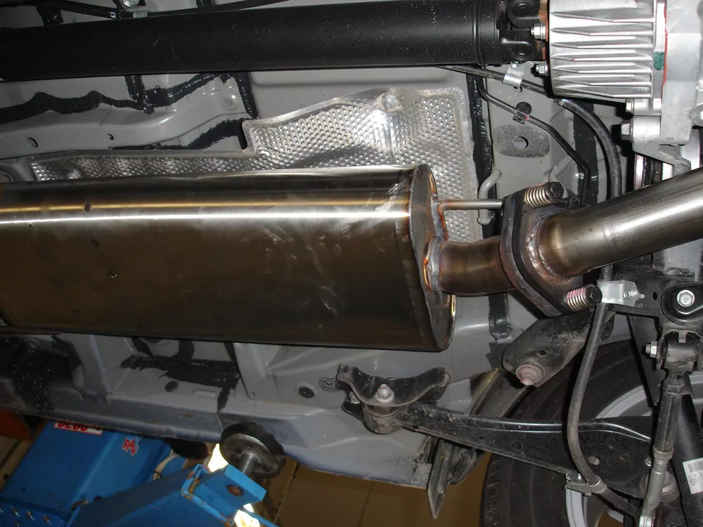 Toyota RAV 4 III Benzin - mit Gutachten!  Mittelschalldämpfer mit sportlichen Klang