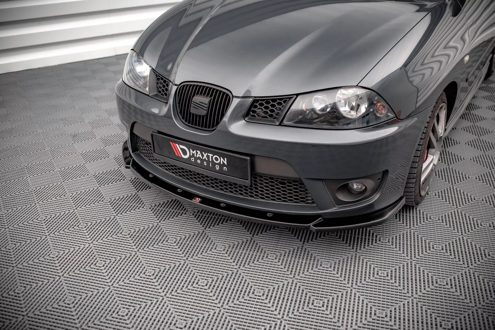 Front Ansatz V.2 Für Seat Ibiza Cupra Mk3 Schwarz Hochglanz