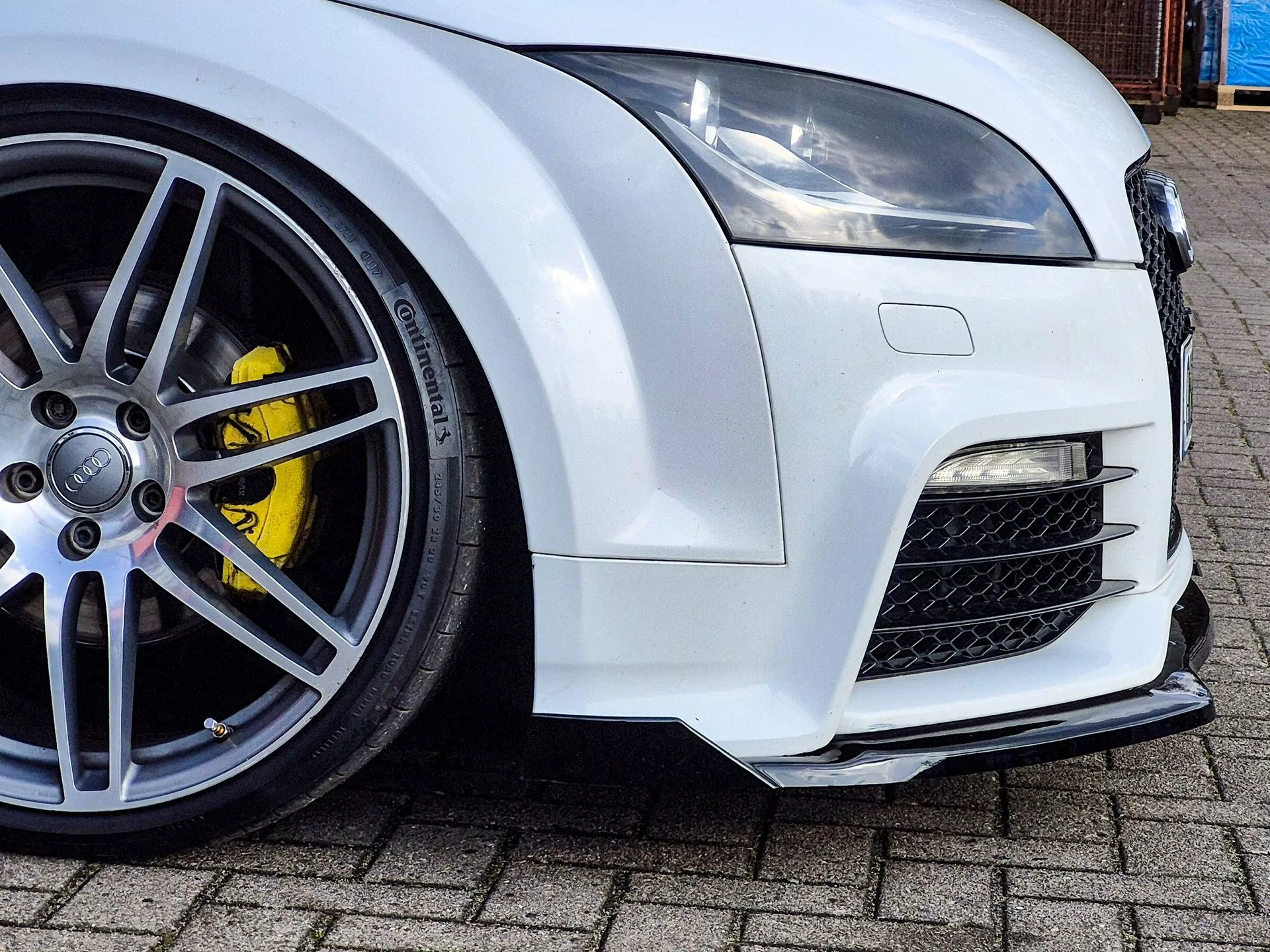 Cup Frontspoilerlippe mit Wings für Audi TT RS 8J