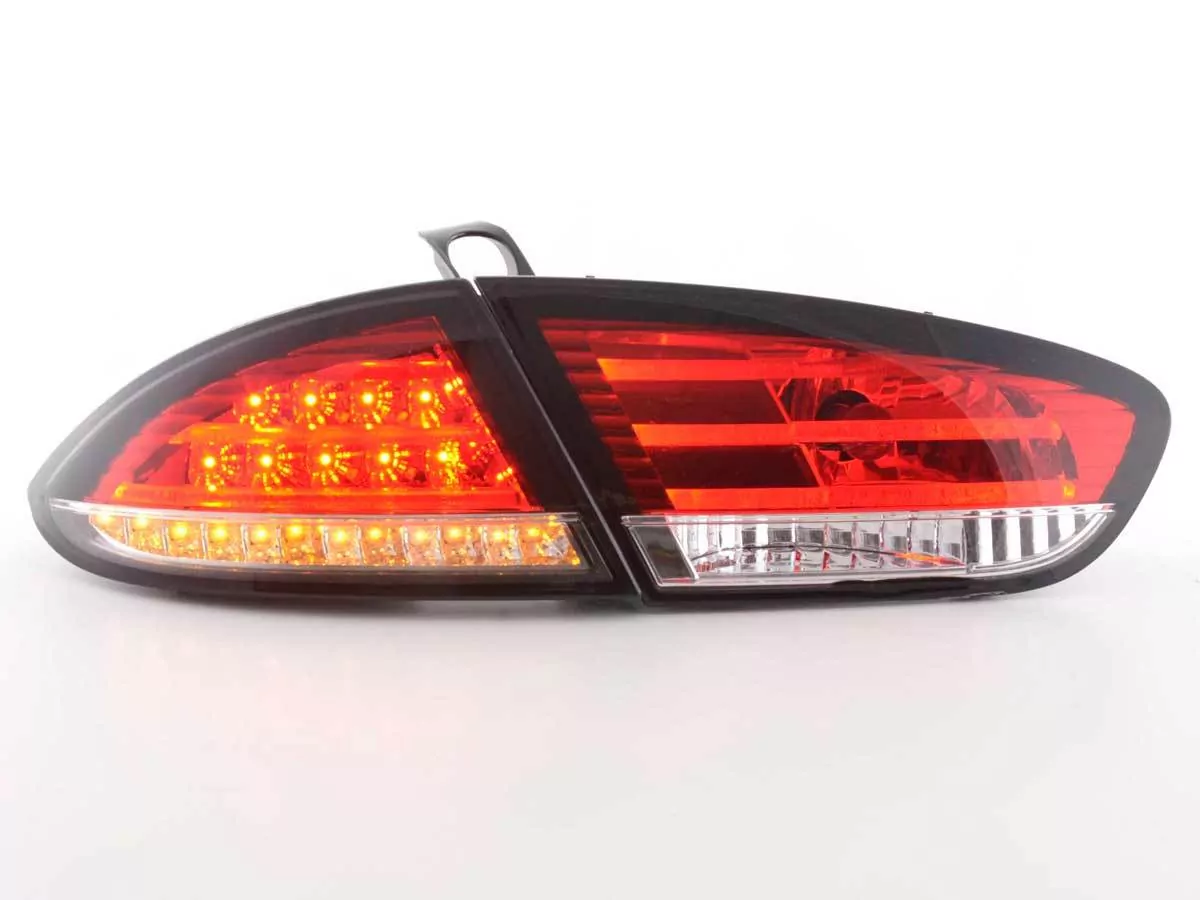 LED Rückleuchten Set Seat Leon Typ 1P Bj. 09-12 rot/klar