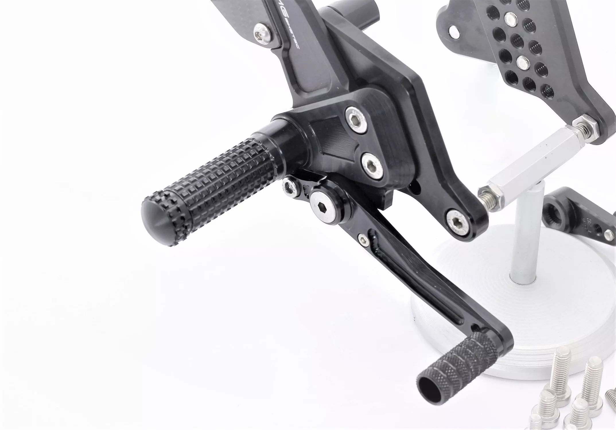 MG Biketec Sportfussrastenanlage / Rastenanlage / Fußrastenanlage mit ABE, gültig in D - A - CH für KTM 690 Duke ab 2016