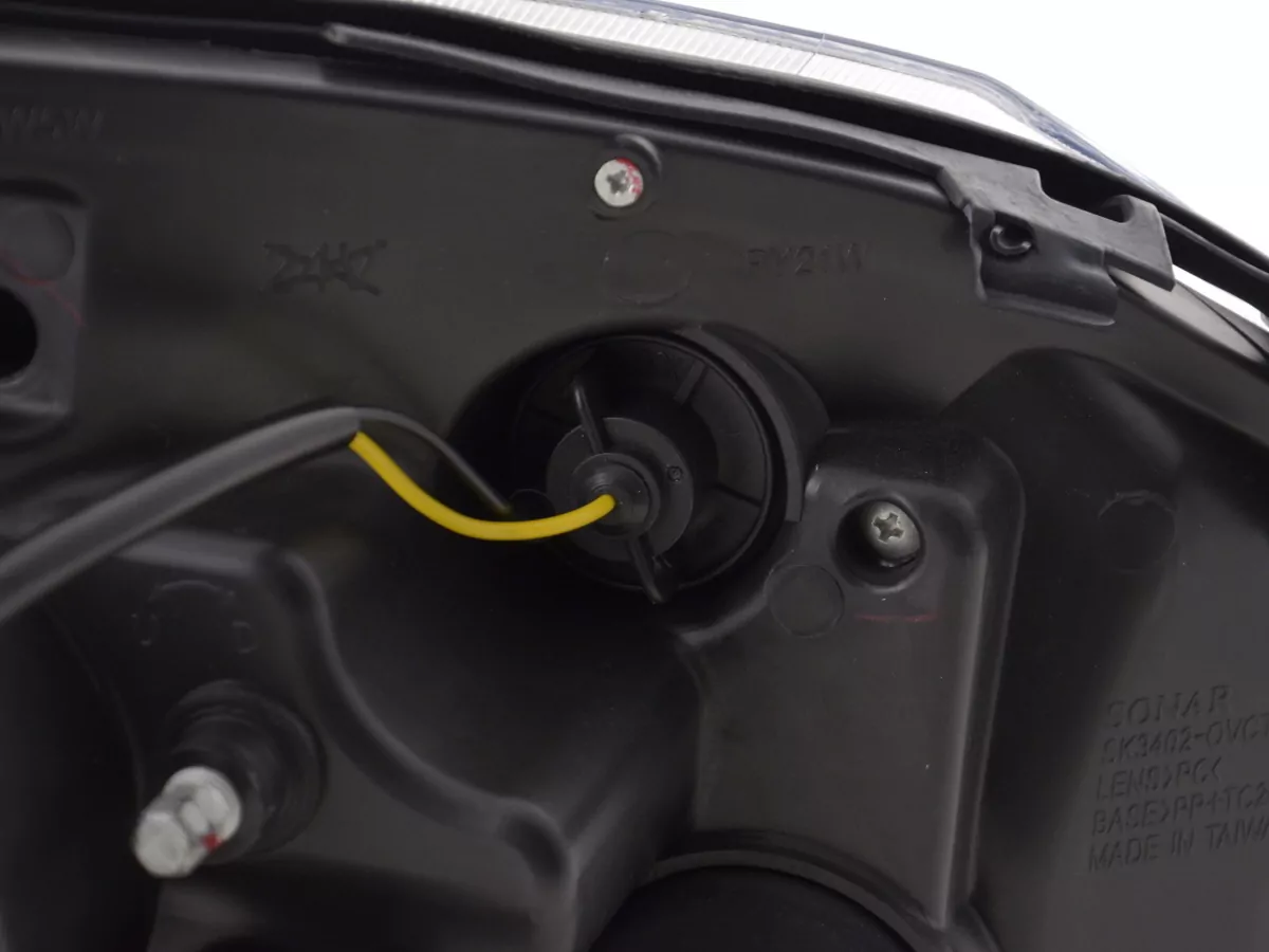 Scheinwerfer Set Daylight LED TFL-Optik Opel Vectra C Bj. 02-05 schwarz für Rechtslenker