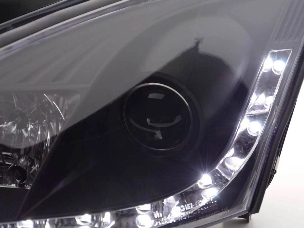 Scheinwerfer Set Daylight LED TFL-Optik Ford Focus 3/4/5-trg. Bj. 98-01 schwarz