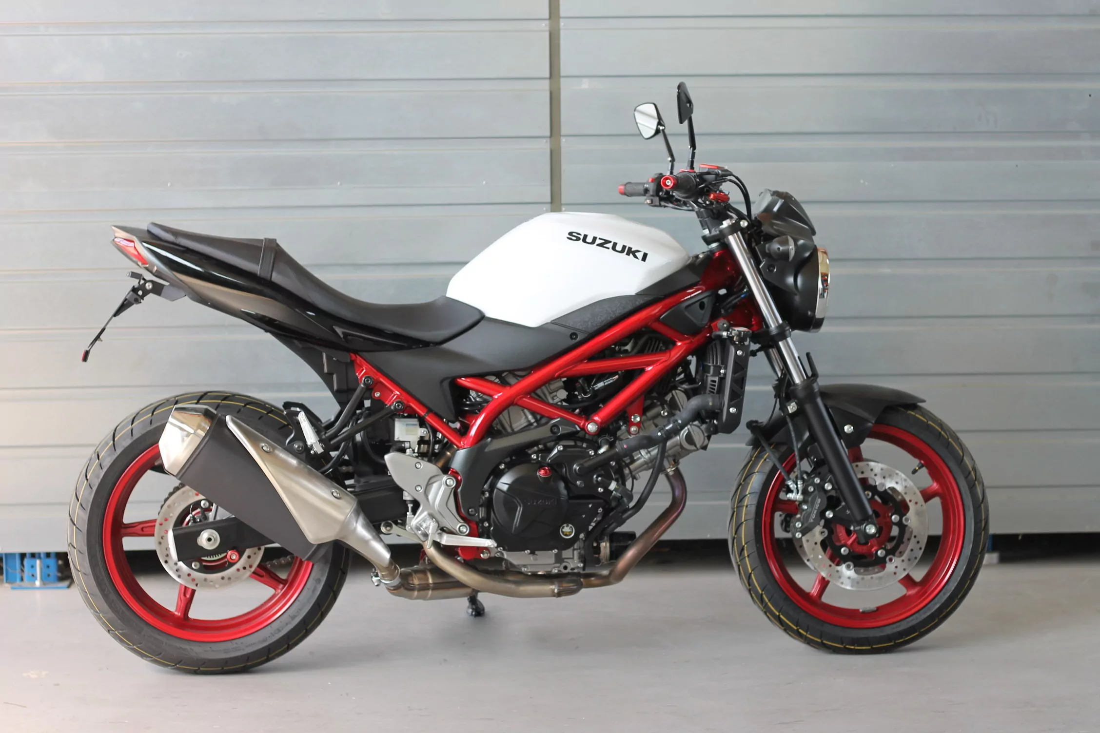 MG Biketec Kennzeichenhalter für Suzuki SV 650 ab 2017-2020