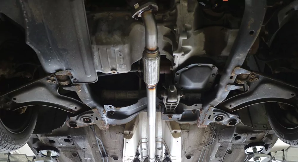 Opel Corsa C - 1,2l  Verbindungsrohr mit Flexstück