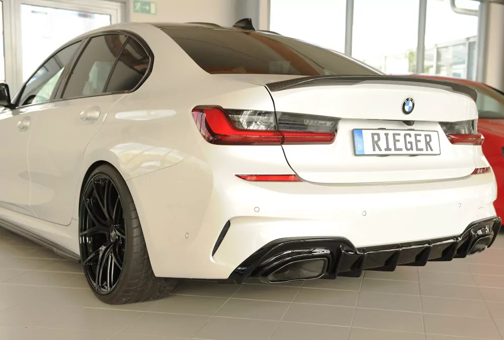 Rieger Heckeinsatz (für Fzg. mit AHK) glanz schwarz für BMW 3er G21  (G3K) Touring 03.19-06.22 (bis Facelift)