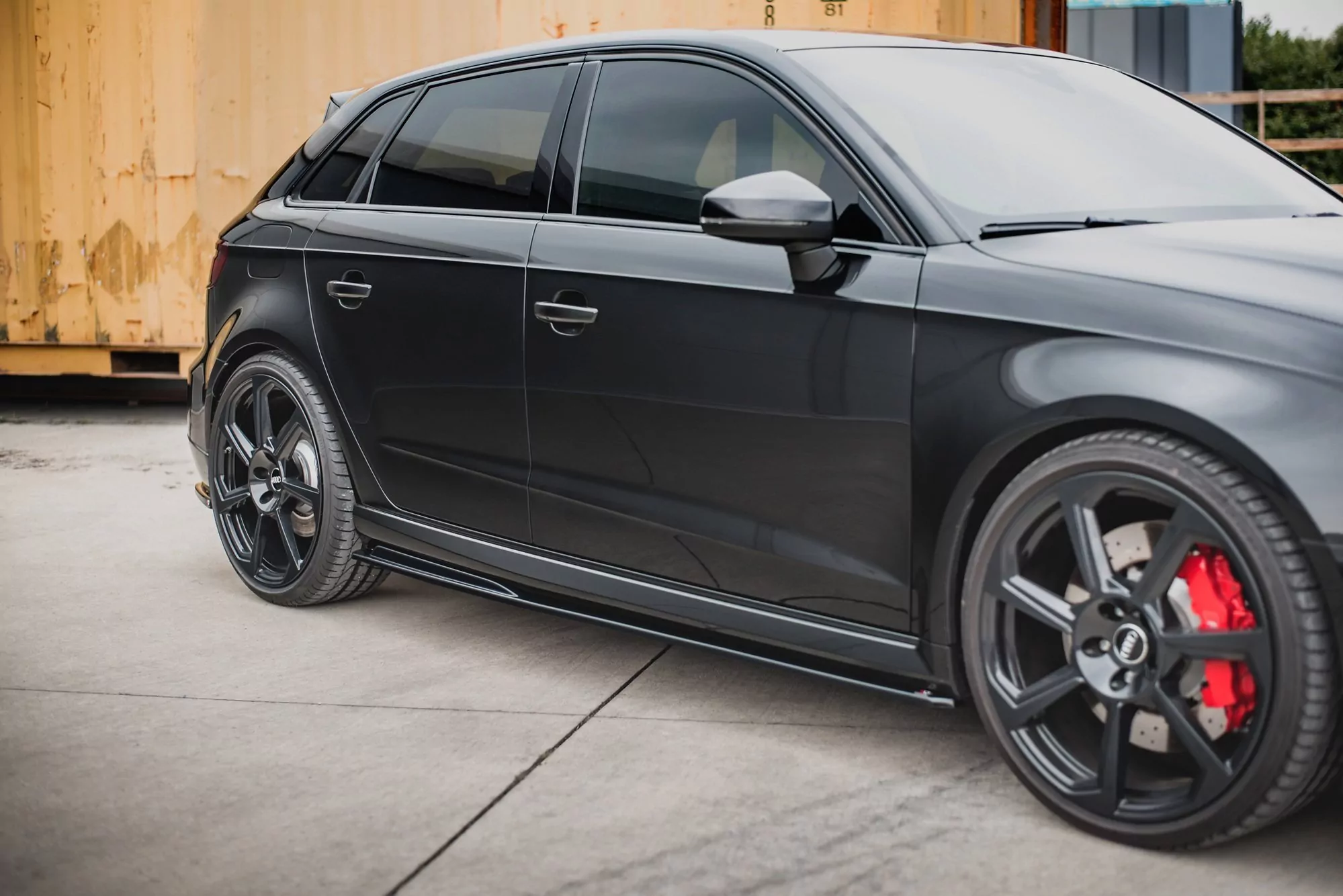 Seitenschweller Ansatz V.2 Passend Für Audi RS3 8V Sportback Facelift Schwarz Hochglanz
