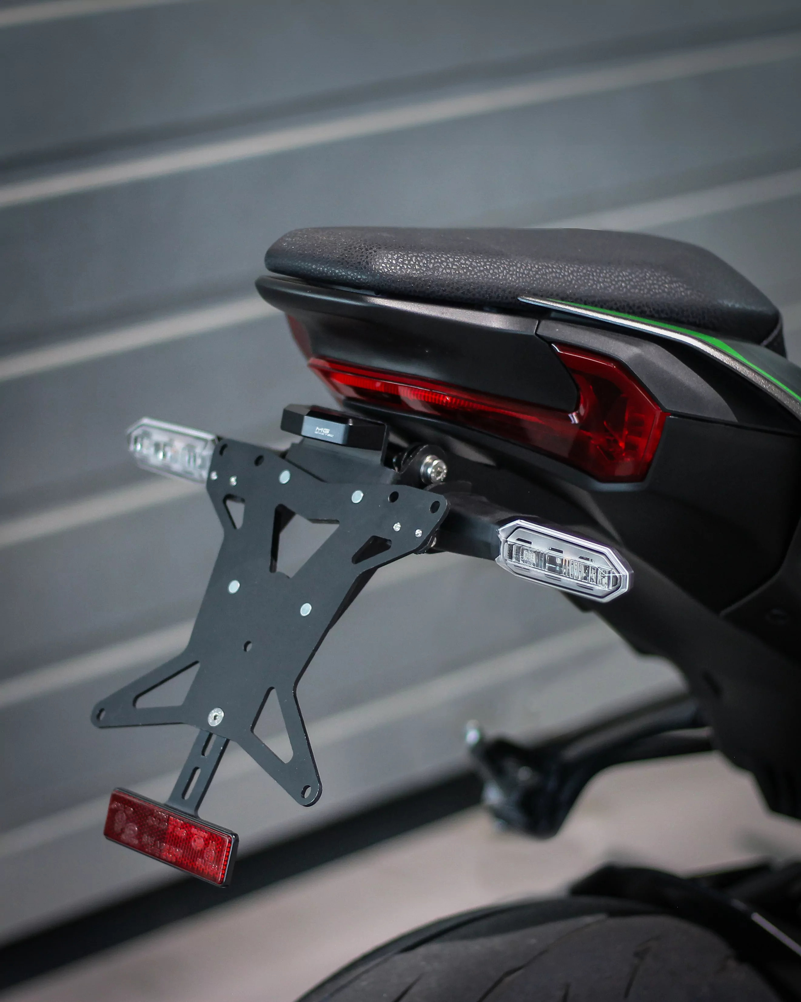 MG Biketec Kennzeichenhalter für Kawasaki Z 900 ab 2025
