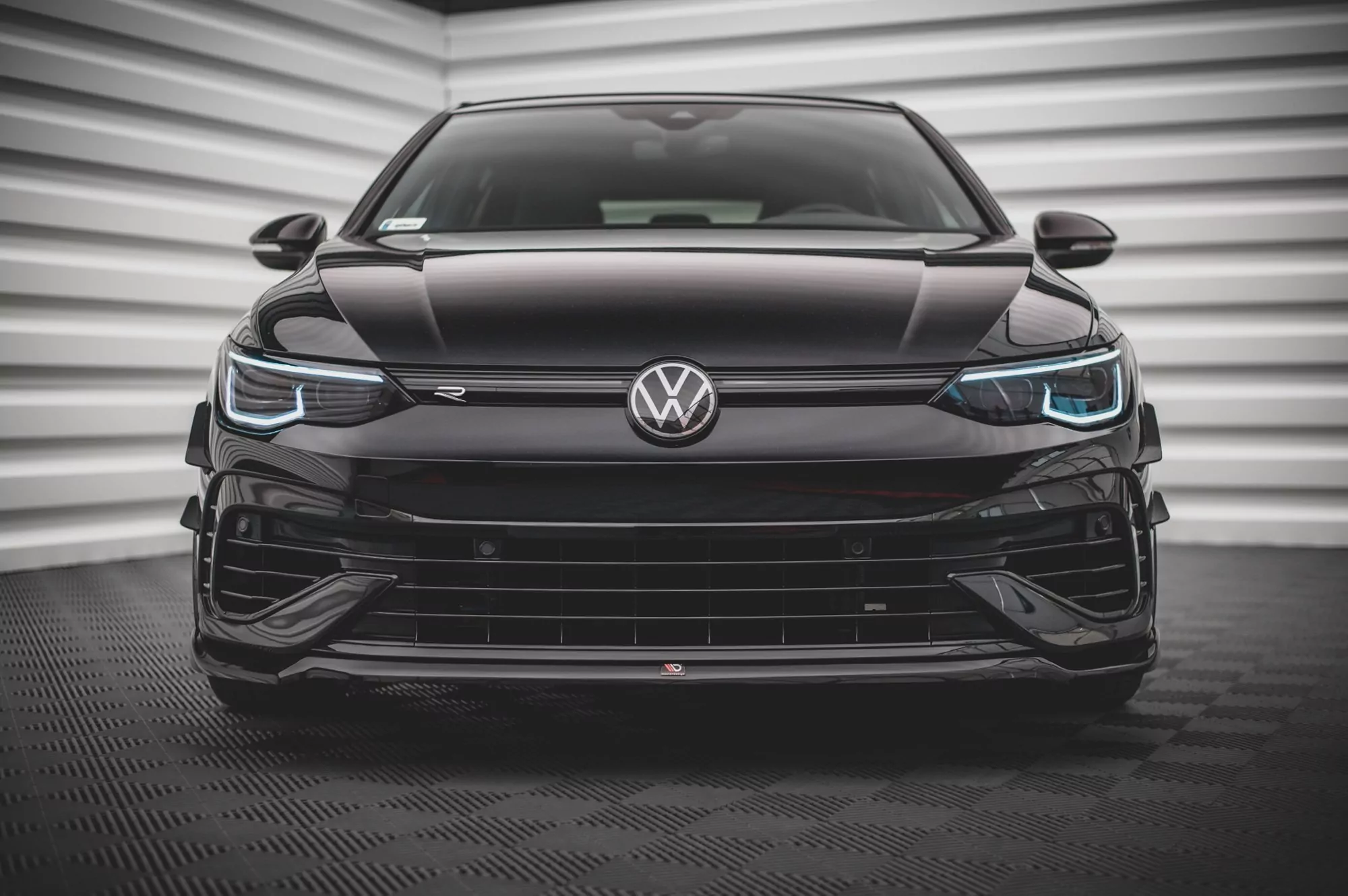 Front Ansatz V.6 Für Volkswagen Golf R Mk8 Schwarz Hochglanz