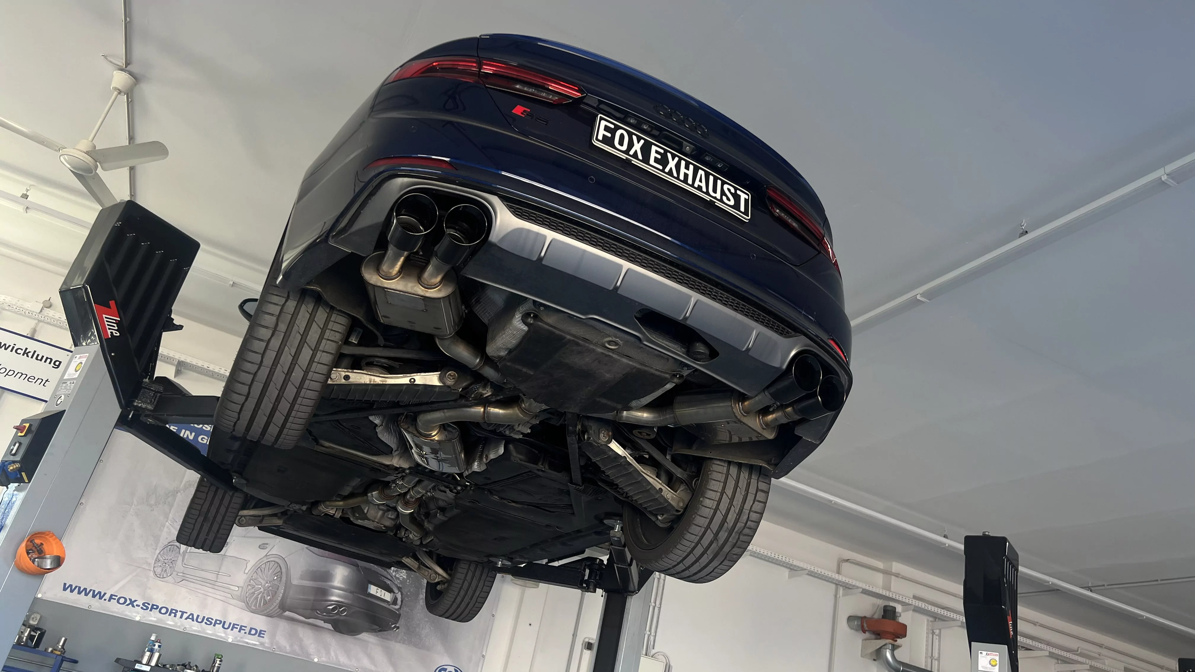 Audi S4/ S5 - B9  Endschalldämpfer rechts/links mit Abgasklappen, Mittelschalldämpfer und Vorschalldämpfer  - 2x100 Typ 25 rechts/links mit schwarz emallierten Endrohren