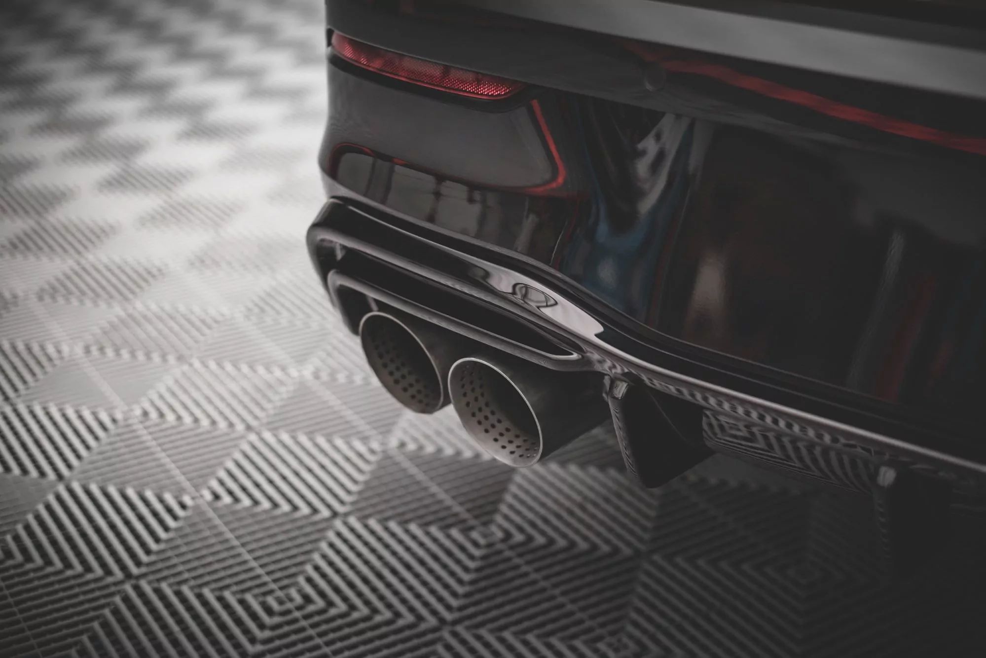 Diffusor Heck Ansatz V.2 Für Volkswagen Golf R Mk8 Schwarz Hochglanz