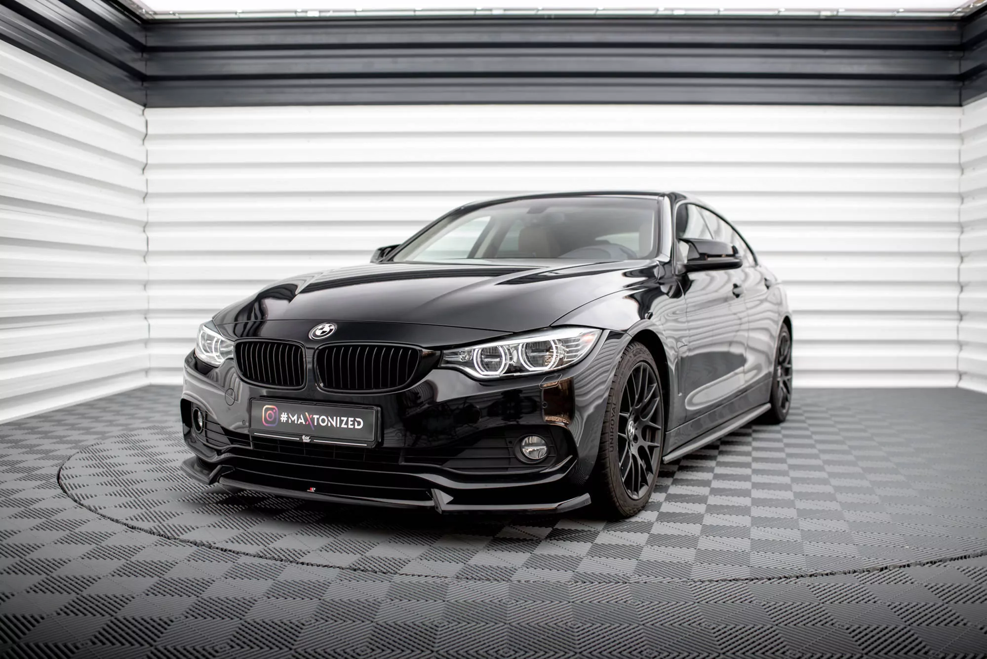 Front Ansatz V.2 Für BMW 4er Coupe / Gran Coupe / Cabrio F32 / F36 / F33 Schwarz Hochglanz