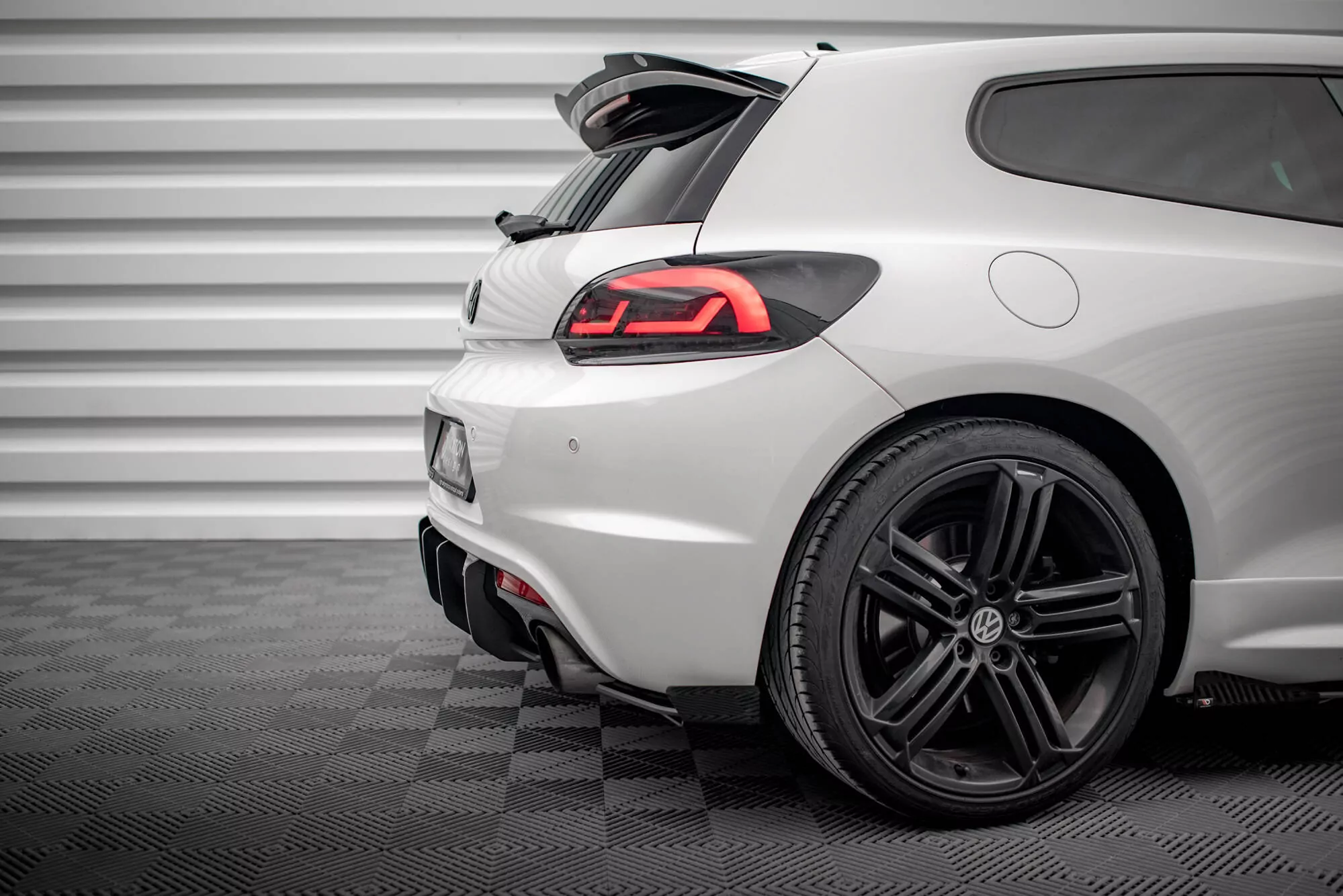 Street Pro Heck Ansatz Flaps Diffusor +Flaps Für Volkswagen Scirocco R Mk3 Schwarz Hochglanz