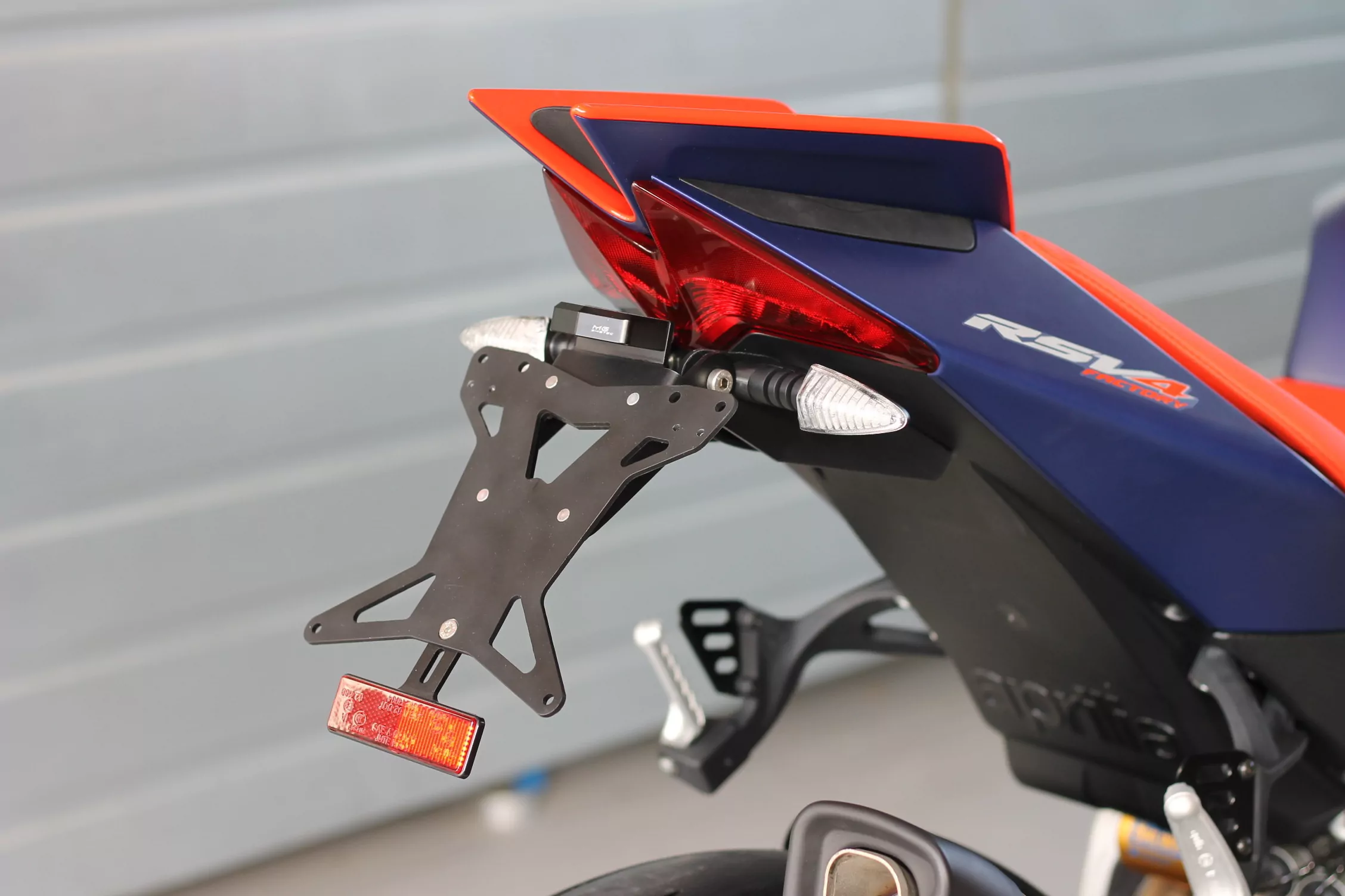 MG Biketec Kennzeichenhalter für Aprilia RSV4 1100 / Factory ab 2021