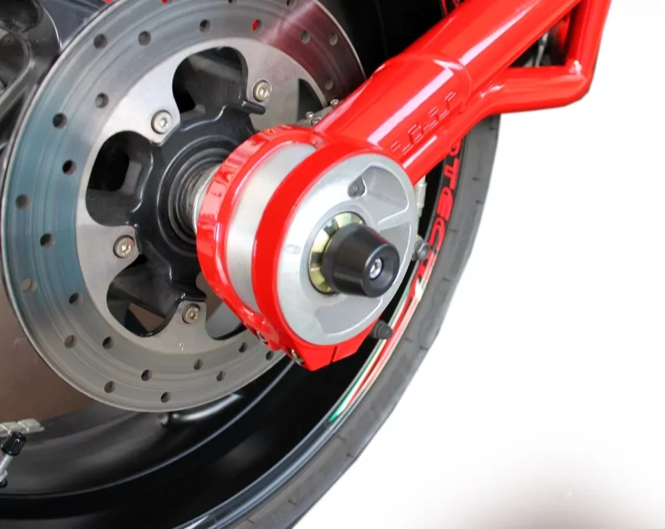 MG Biketec Sturzprotektoren / Protektor - Schwinge für Benelli Café Racer 899 ab 2009
